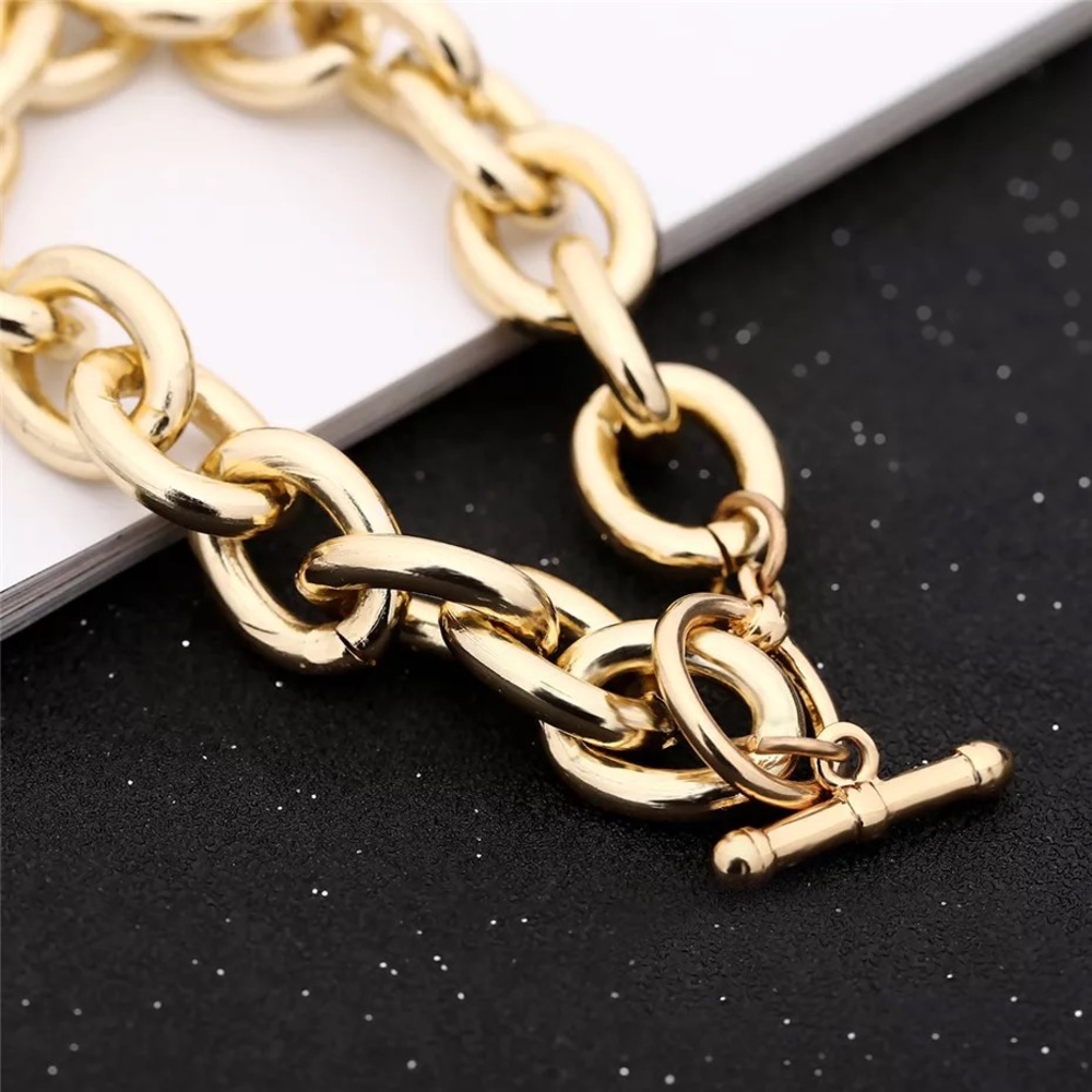 Trendy Pearl Pendant Bracelet Gold - Picture 7 of 9
